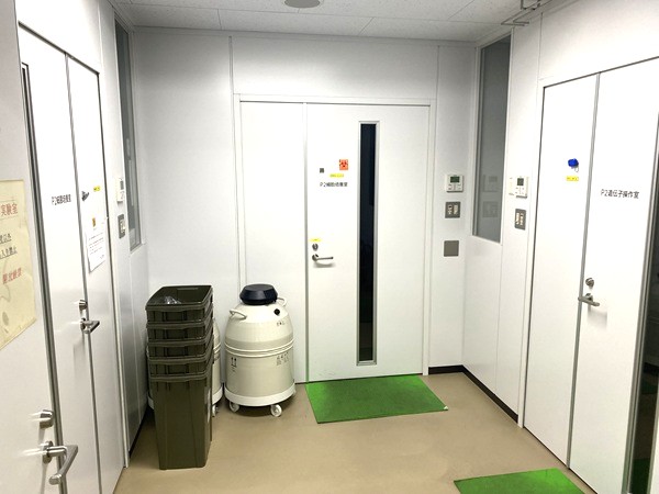 実験室（P2） 写真